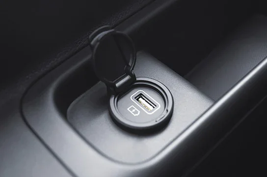 USB-порты у каждого сиденья